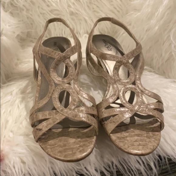 Snake pattern heel sandal - Picture 1 of 4